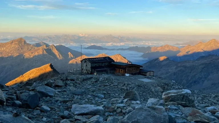 Capanna Gnifetti or Rifugio Mantova? Which Hut Should You Choose for Climbing Capanna Margherita?